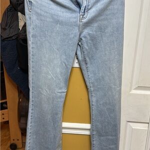 Hidden Jeans The Happi Classic Flare Jeans Light Wash Size 31 NWT High Rise